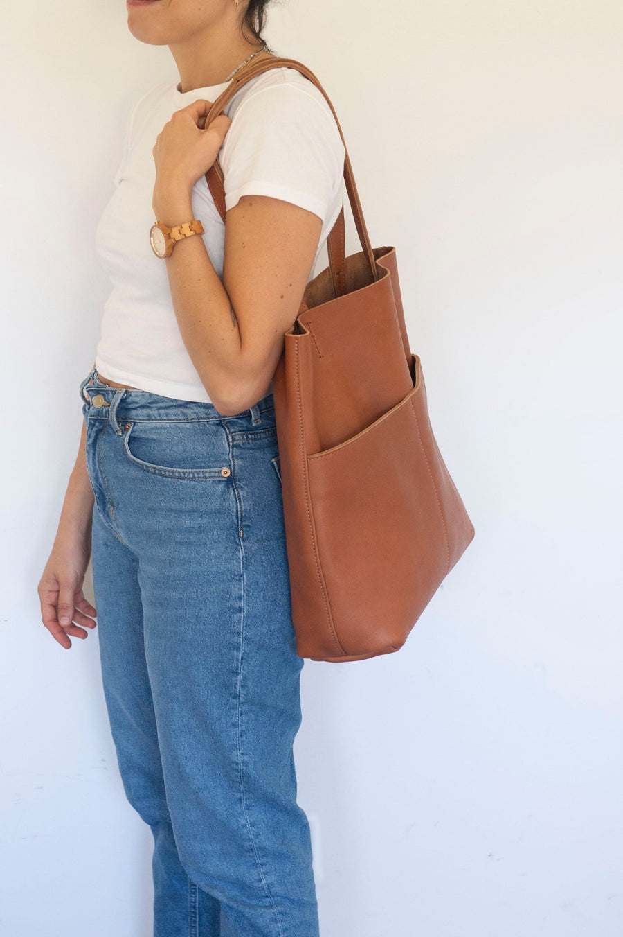 Full grain leather tote. Laptop bag. Vegetable tanned leather shoulder bag.