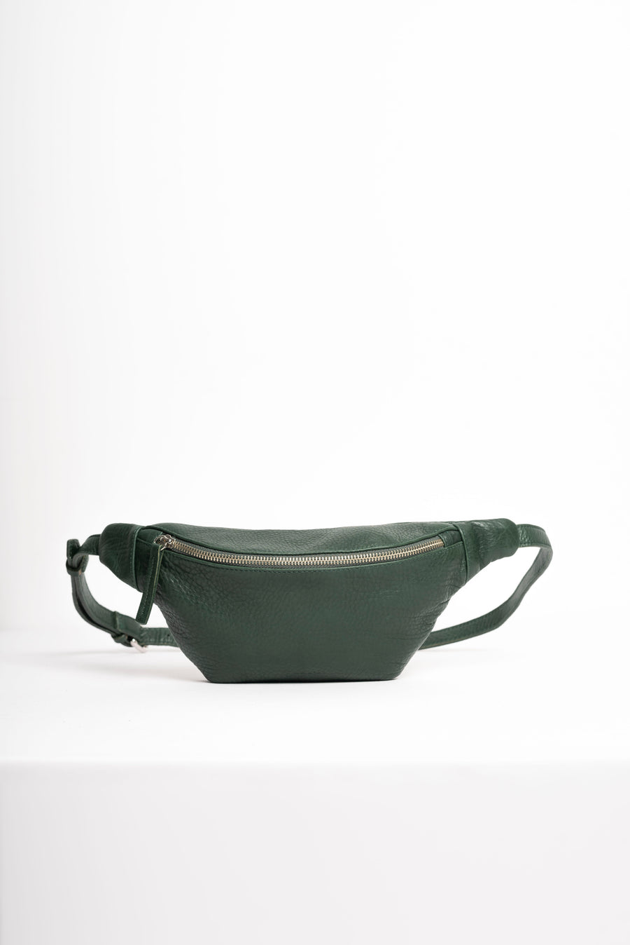 Leather fanny pack. Full grain leather belt bag. Green vegetable tanned leather. 