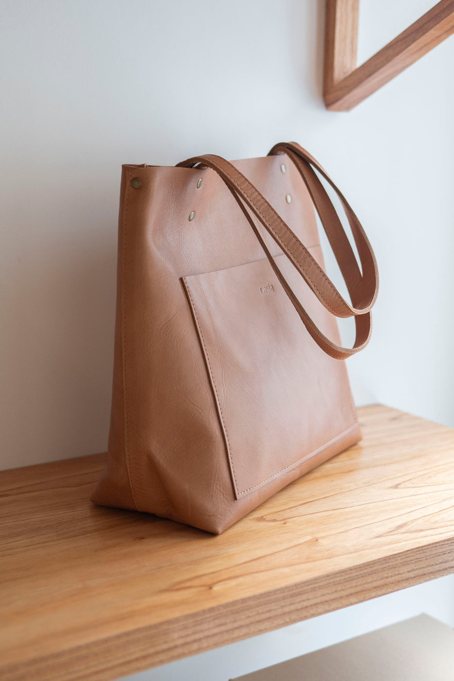 Leather tote bag. Full grain leather tote bag. Shoulder bag. Full grain leather bag. Vegetable tanned leather bag. Crossbody bag.