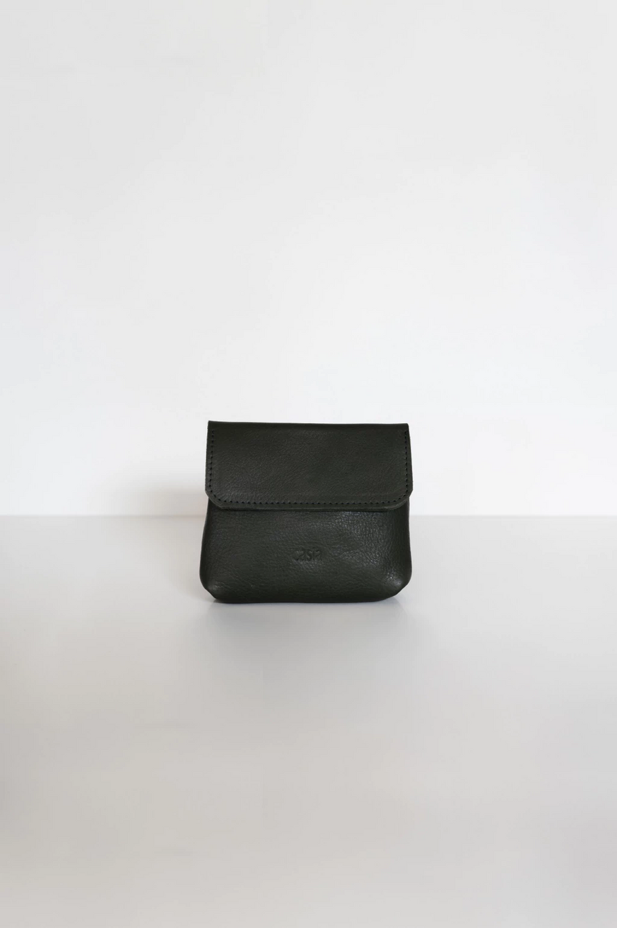 Leather small pouch black