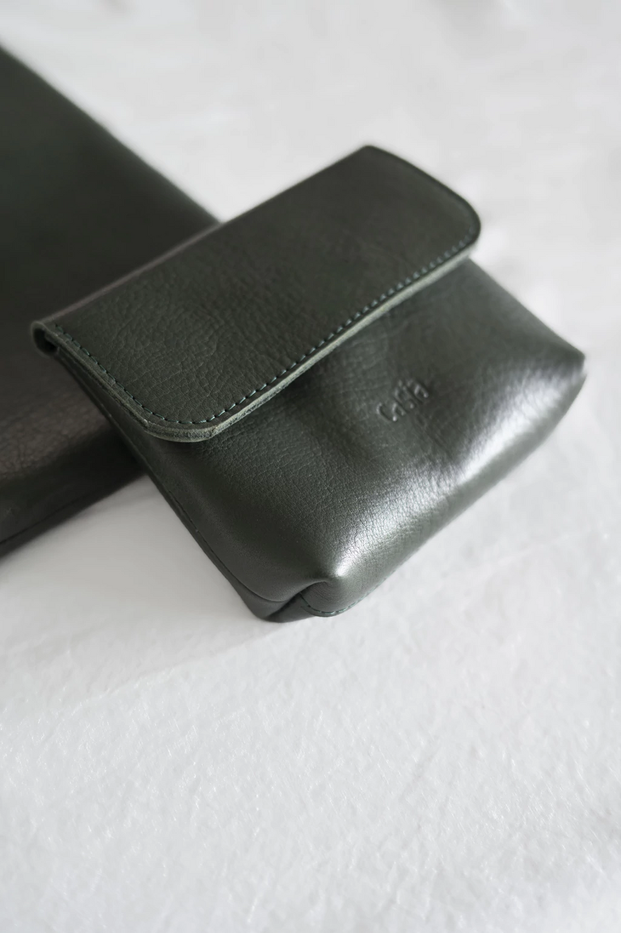 Leather small pouch green