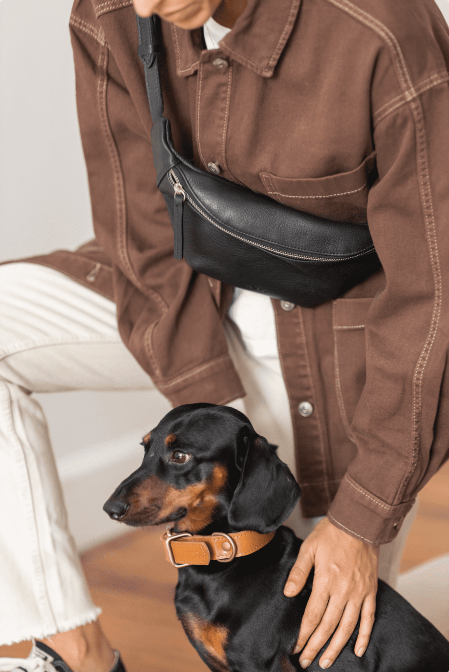 Leather fanny pack. Full grain leather belt bag. Vegetable tanned leather.